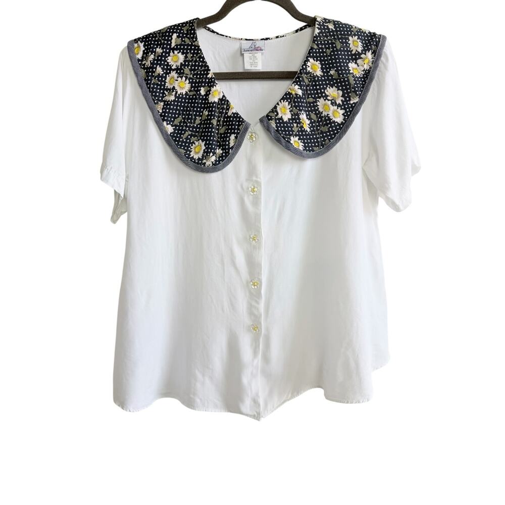 Announcements Vintage Daisy Polka Dot Collar Blouse White Button Front Small 90s